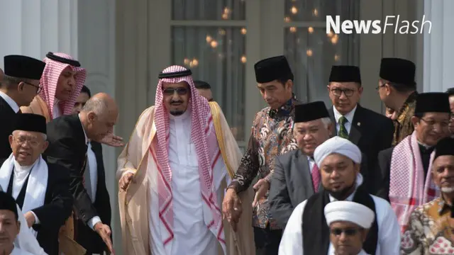 Raja Salman bin Abdulaziz melakukan pertemuan dengan 28 tokoh lintas agama di Indonesia, Puluhan orang tersebut mewakili enam agama yang diakui di Tanah Air