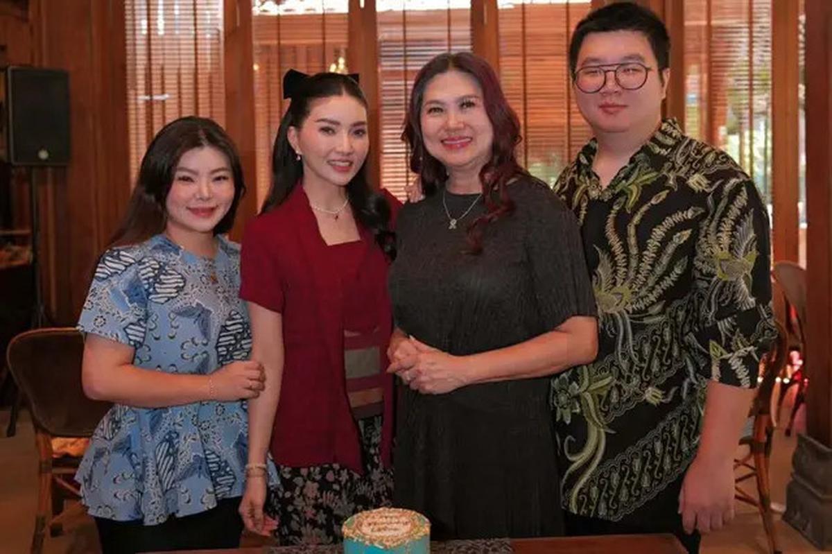 5 Potret Pesta Ultah ke-36 Sarwendah, Kehadiran Giorgio Antonio Curi Perhatian