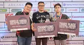 Benny Tandean keluar sebagai juara Darts National Competition Series 03 yang digelar di Tokyo Hub, PIK 2, Minggu (30/6/2024). Pada partai puncak, Benny mengalahkan Jordhi Indra dengan skor 3-1. (Bola.com/M Iqbal Ichsan)
