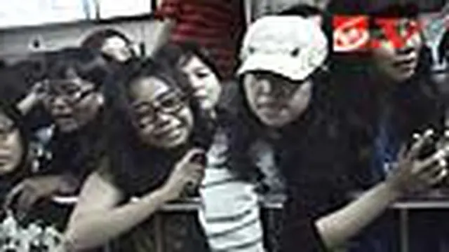 Tak Bertemu Idola, Penggemar Suju Menangis