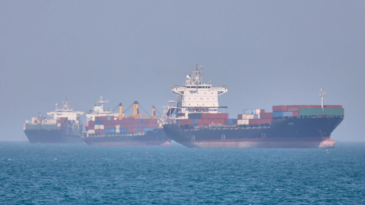 FOTO: Ketegangan di Selat Hormuz Meningkat di Tengah Saling Klaim Iran dan Amerika Serikat