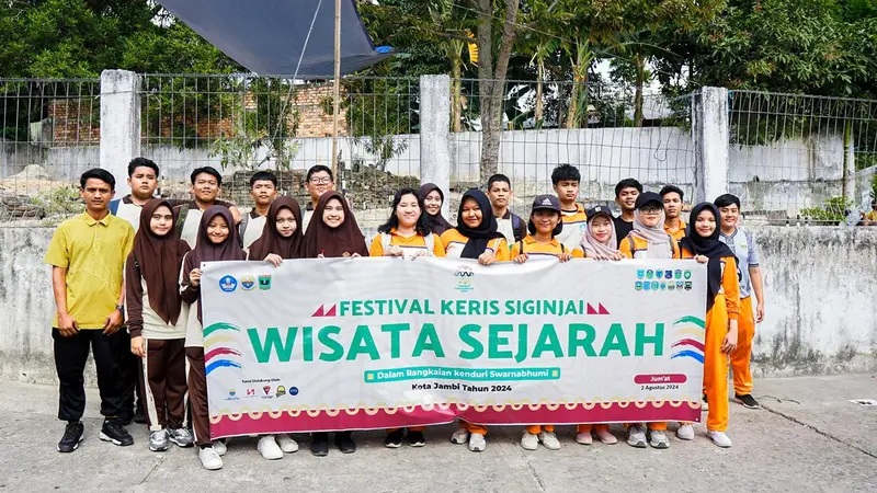 Festival Keris Siginjai yang masuk dalam rangkaian Kenduri Swarnabhumi 2024 menggelar kegiatan berfokus pada peningkatan kreativitas dan edukasi budaya turut serta didukung Kementerian Pendidikan, Kebudayaan, Riset, dan Teknologi (Kemendikbudristek).