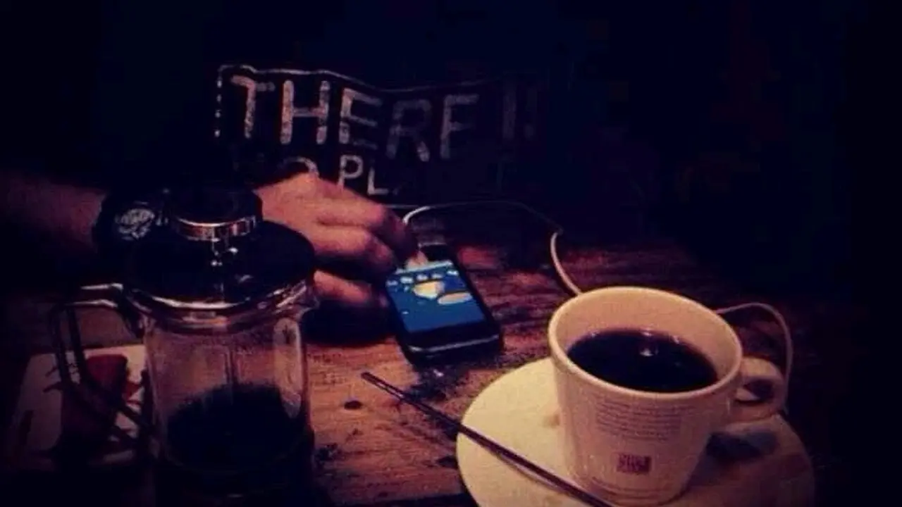 Melawan dengan Kopi