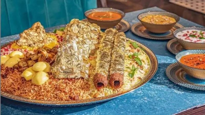 Menyantap Nasi Biryani Bertabur Emas di Dubai, Berapa Harganya?