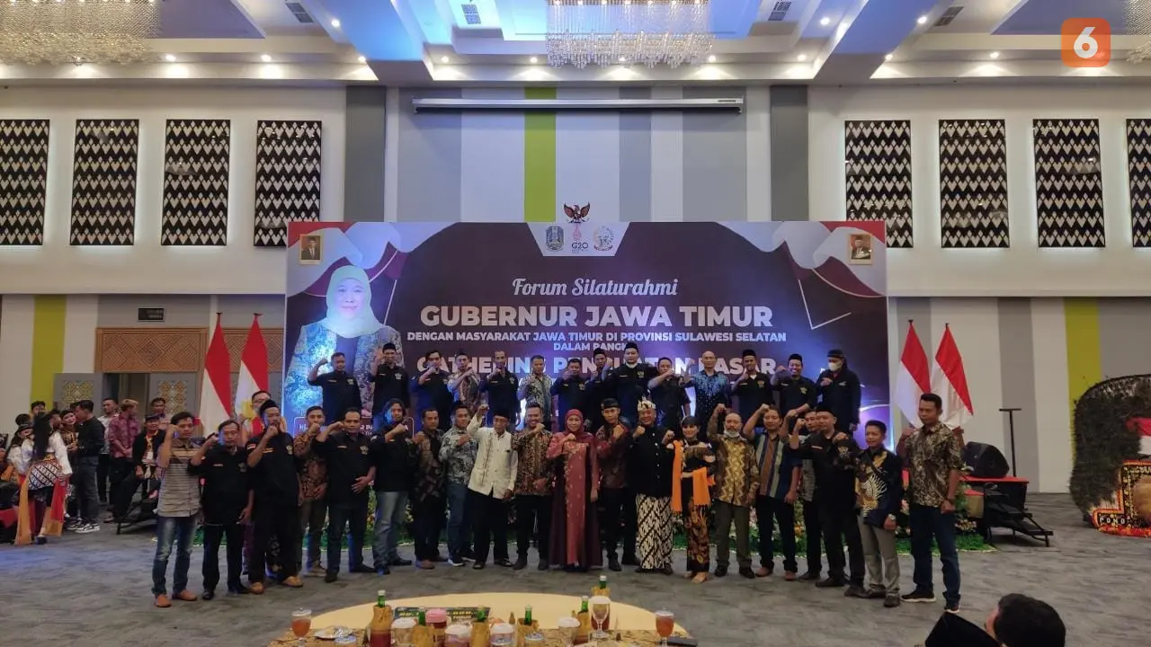 Forum silaturahmi masyarakat Jatim di Sulsel bersama Gubernur Jatim Khofifah Indar Parawansa (Liputan6.com/Fauzan)