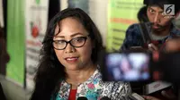 Pengacara dari Law Firm Fifi Lety Indra & Partners, Josefina Agatha Syukur saat dimintai keterangan kepada awak media di PN Jakarta Utara, Senin (8/1). Selain itu, Ahok juga meminta hak asuh anak. (Liputan6.com/Arya Manggala)