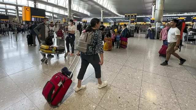 Bandara Heathrow Batasi Jumlah Penumpang Berangkat