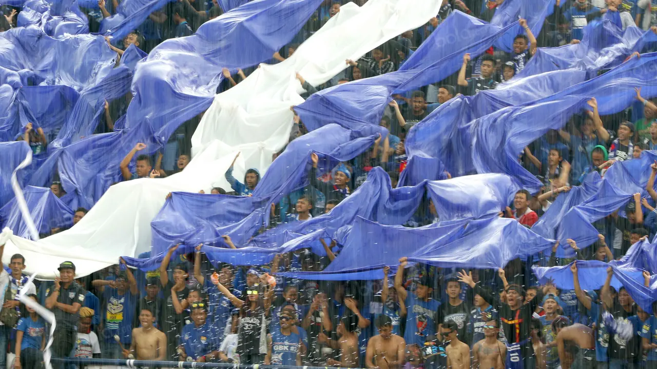 Persib Bandung Vs Arema Cronus