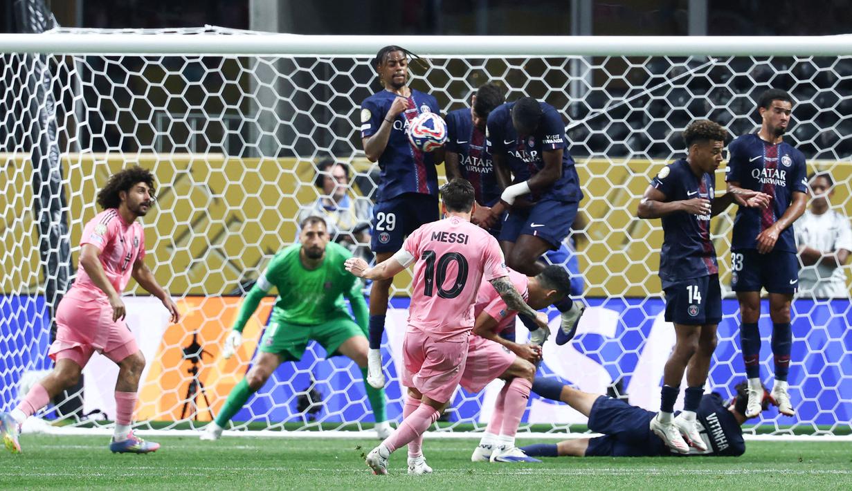 Pertandingan ini berlangsung berat sebelah. PSG mendominasi jalannya pertandingan, baik dari segi penguasaan bola maupun jumlah serangan. (AFP/Franck Fife)
