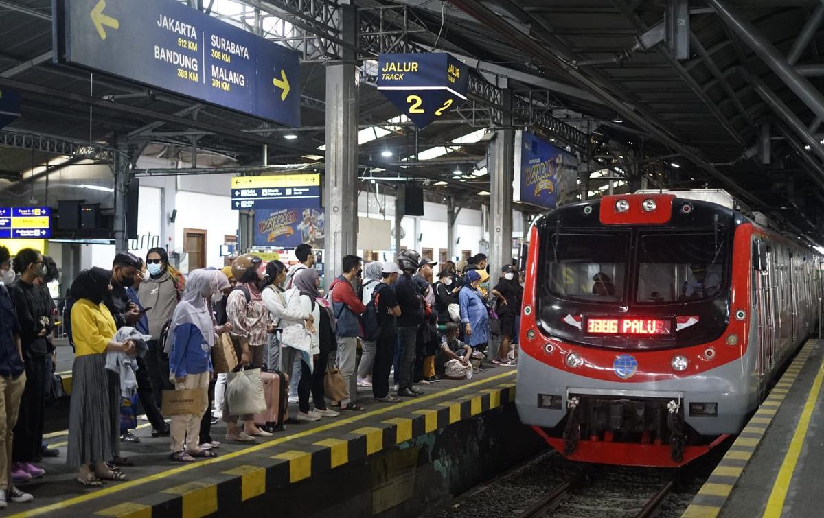 KRL Yogyakarta–Solo Diserbu Penumpang, 6,6 Juta Orang Pilih Kereta