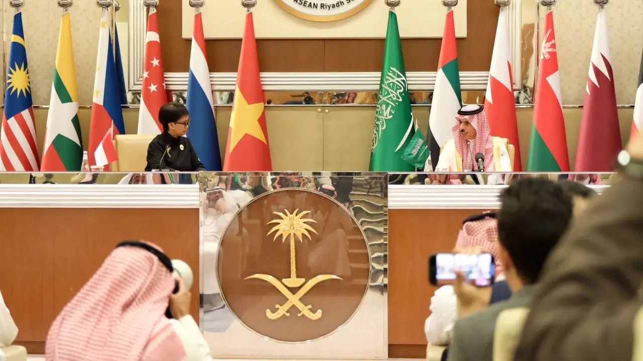 Menteri Luar Negeri (Menlu) RI Retno Marsudi di ASEAN-GCC Summit (KTT ASEAN-GCC). (Dok Kemlu RI)