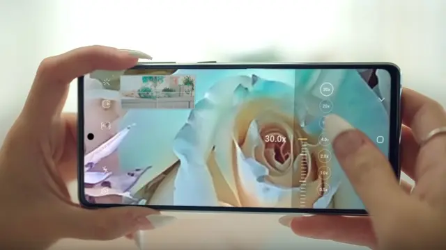 Anti Mahal Kaya Fitur Jempolan, Samsung Galaxy S20 FE Cocok Buat Mulai Bisnis Online