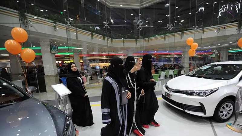 Pameran Mobil di Arab Saudi