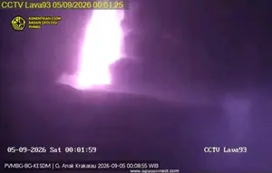 Kamera Pantau Anak Krakatau Rusak Terkena Material Letusan