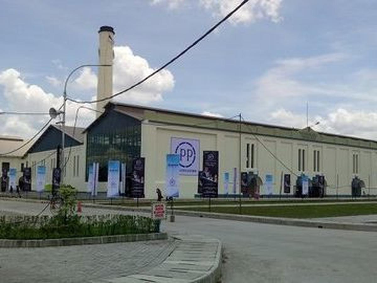 1. Pabrik Gula De Tjolomadoe