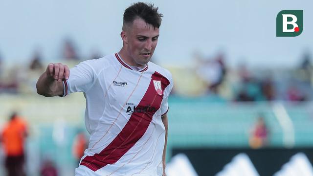 Penyerang Persis Solo, Roman Paparyha.