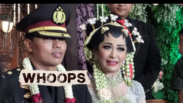 Penyanyi dangdut yang terkenal dengan lagunya yang berjudul Putri Panggung, Uut Permatasari, telah dinikahi oleh salah satu petinggi kepolisian bernama Kompol Tri Goffarudin Pulungan.
