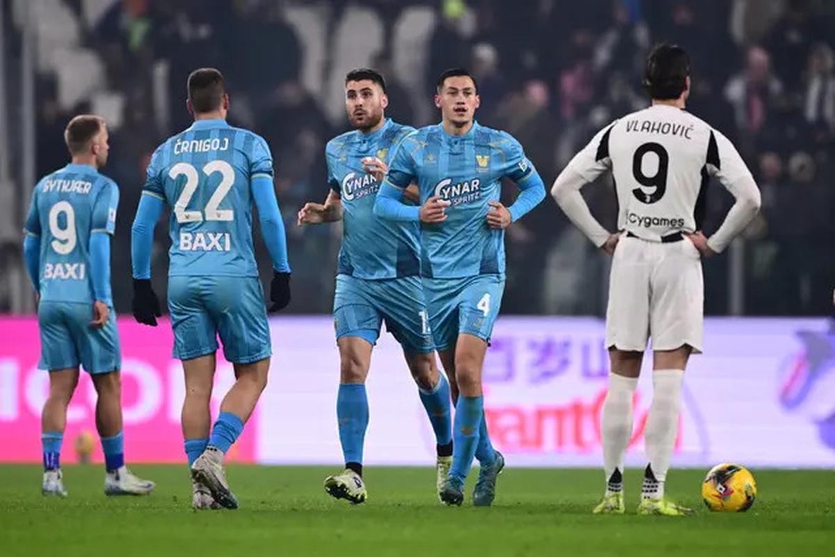Dongeng Venezia di Serie A Berakhir Menyedihkan: Jay Idzes Terjebak di Serie B, atau Terbang Lebih Tinggi?