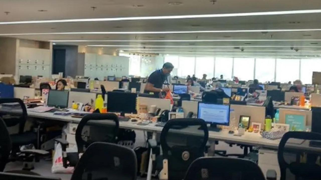 6. Datang Lebih Pagi<br>
