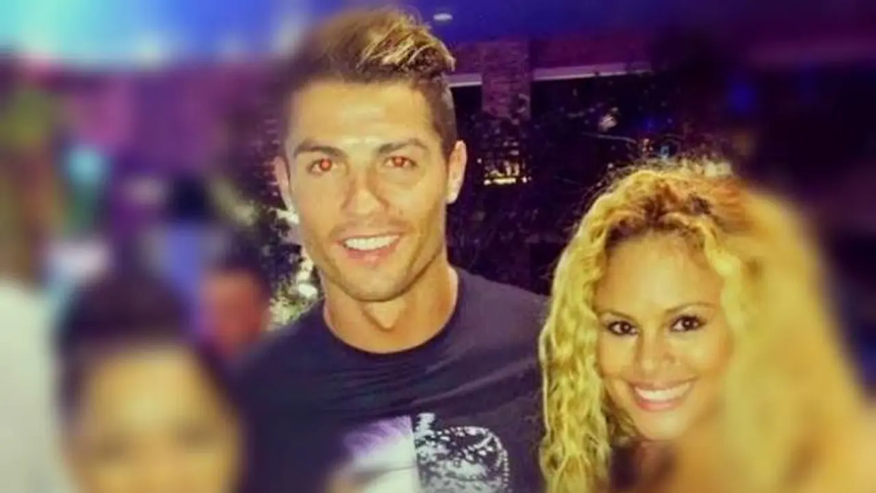 Cristiano Ronaldo berfoto dengan Liza Hernandez