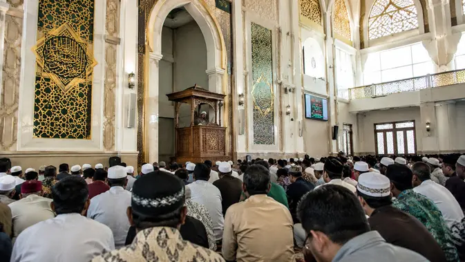 7 Ide Khutbah Jumat Terbaru yang Relevan dengan Kehidupan Sehari-Hari, Kesehatan Mental hingga Bahaya Judol