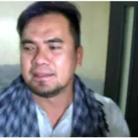 Sama dengan DS, AW pun disuruh Saipul Jamil mandi terlebih dahulu sebelum memijatnya. Lalu, apa lagi yang dilakukan Saipul terhadap AW?