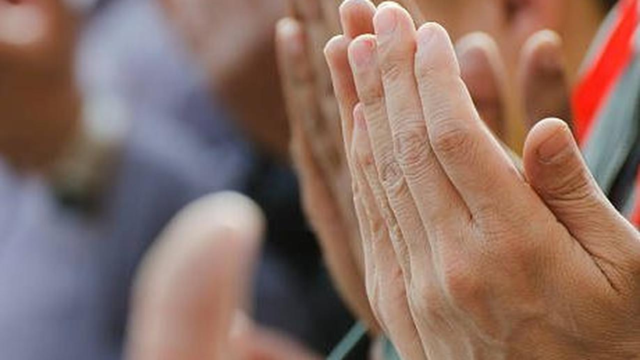 Peringatan Maulid Nabi ini bisa menjadi momen untuk mempertebal kecintaan kaum muslimin kepada Nabi Muhammad shallallahu ‘alaihi wa sallam dan mengikuti sunnah-sunnah beliau.