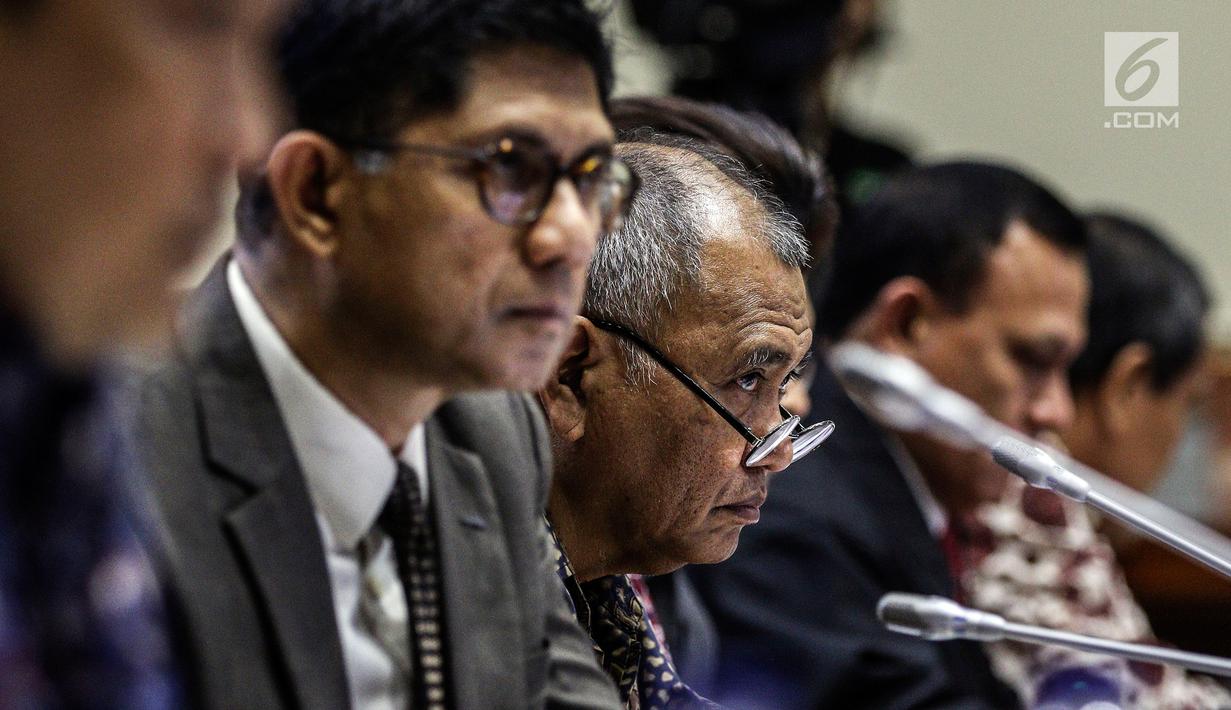 Ketua KPK Agus Rahardjo mengikuti RDP dengan Komisi III DPR, Jakarta, Senin (23/7). Rapat membahas Program dan Anggaran KPK, dalam kesempatan itu Anggota Komisi III menyinggung Jual-Beli Fasilitas di Lapas Sukamiskin. (Liputan6.com/Johan Tallo)