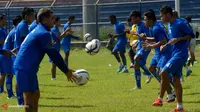Jamu Persija, Arema Keropos di Lini Belakang