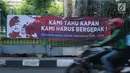 Spanduk dukungan untuk Gatot Nurmantyo terpampang di kawasan Cikini, Jakarta, Minggu (1/4). Terdapat tulisan "Pemimpin masa depan Indonesia 2019-2024," pada spanduk yang tidak diketahui siapa pemasangnya. (Liputan6.com/Helmi Fithriansyah)