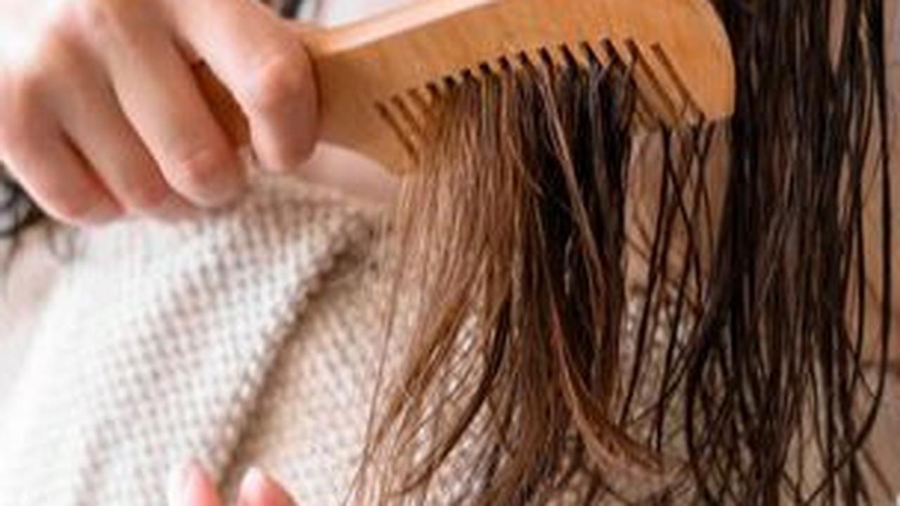 5. Pastikan Sisir Selalu Bersih