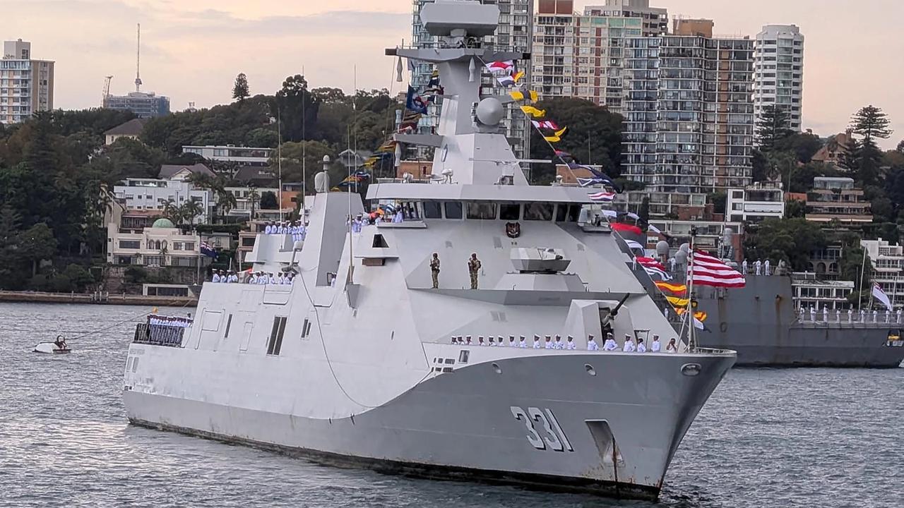 FOTO: KRI Raden Eddy Martadinata-331 Ikuti IFR dan Latma Kakadu 2026 di Australia