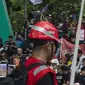 Ratusan buruh berkumpul peringati Hari Buruh Internasional di Taman Cikapayan, Kota Bandung, 1 Mei 2024. (Liputan6.com/Dikdik Ripaldi)