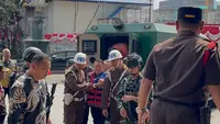 Penampakan Eks Jampidsus Febrie Jalani Pemeriksaan di Kejagung