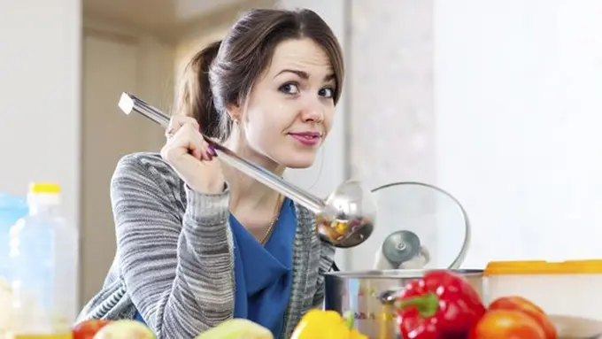 Kaldu yang lezat akan membuat masakan makin sedap/copyright: thinkstockphotos.com