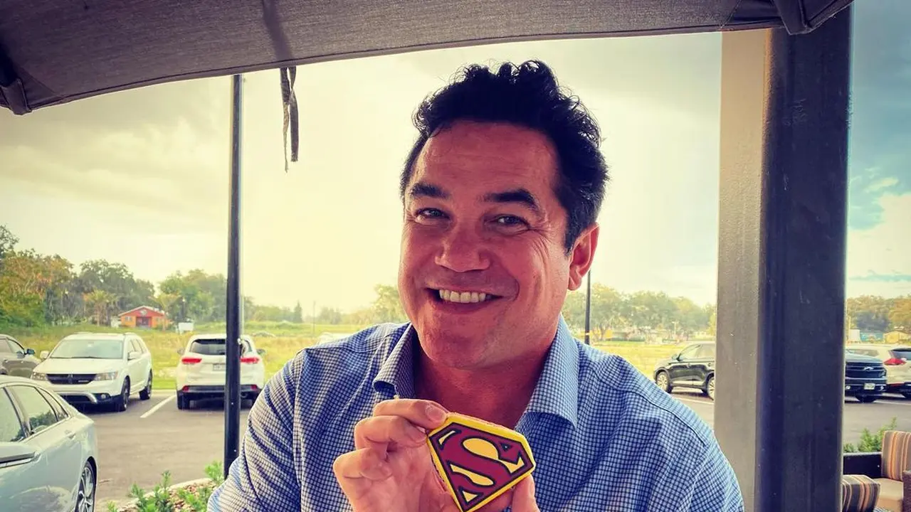 Dean Cain. (Instagram/ deuces1966)