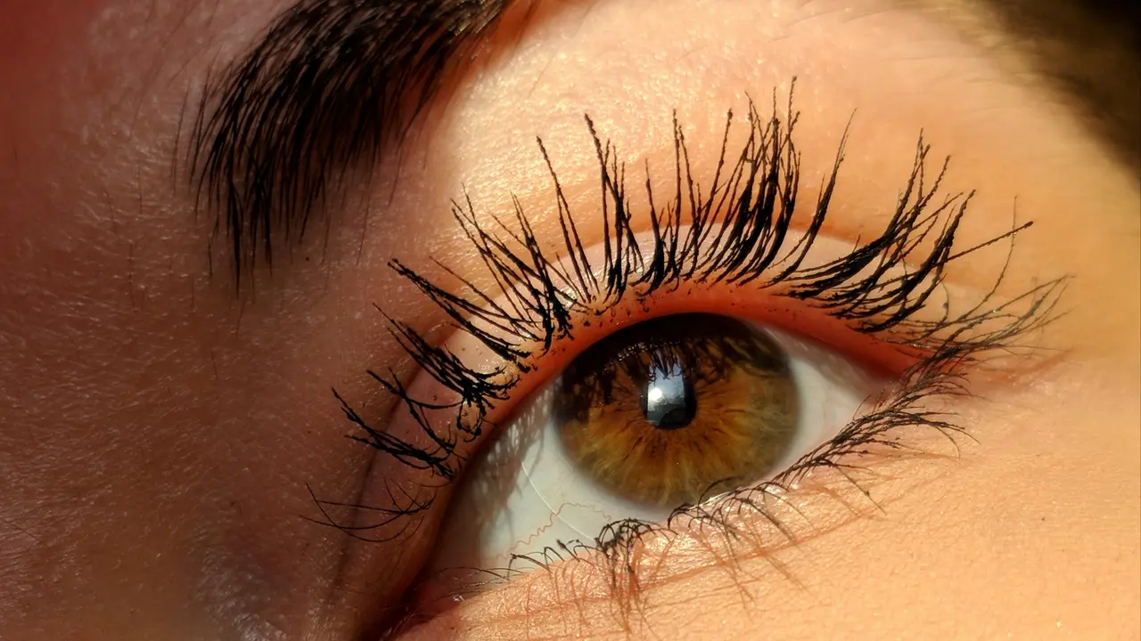 Mascara Cocktailing