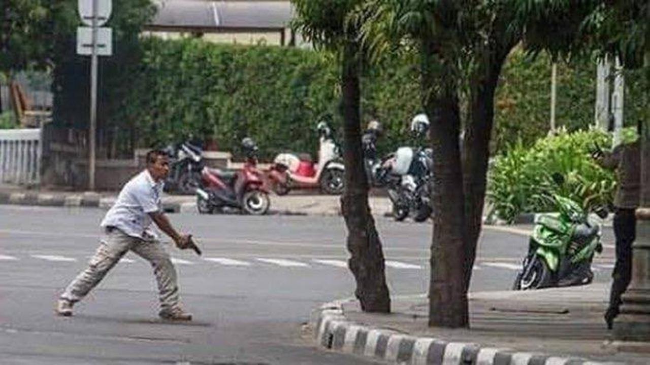7 Cerita Bom Sarinah dari Sudut Pandang Untung Sangaji,