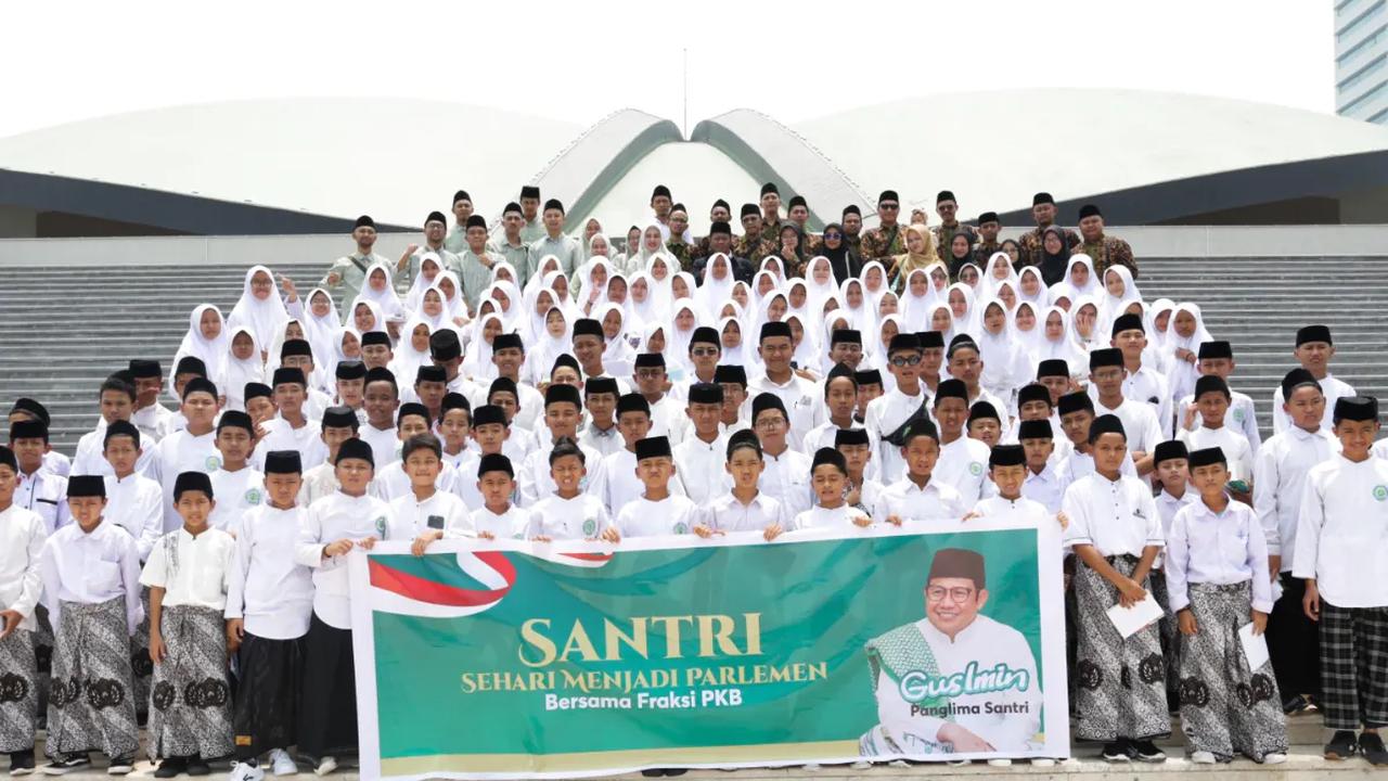 Hasilnya, kata Cucun, Pemerintah memasukkan Dana Abadi Pesantren sebagai bagian dari Dana Abadi Pendidikan yang sudah terlebih dahulu dibiayai dalam APBN.