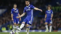 Cesc Fabregas mencatatkan pencapaian baru setelah mengantarkan Chelsea menang atas Middlesbrough. (AFP/Adrian Dennis)