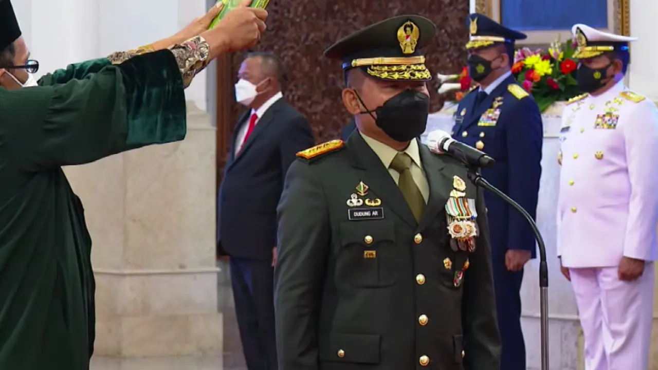 Jenderal Dudung Abdurachman resmi menjabat Kepala Staf Angkatan Darat (KSAD) menggantikan Jenderal Andika Perkasa. (Istimewa)