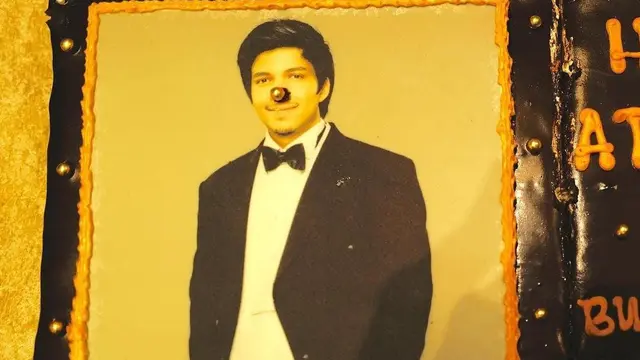 Atta Halilintar menggelar acara ulang tahun yang ke- 29 dengan tema monokrom bersama keluarga besar