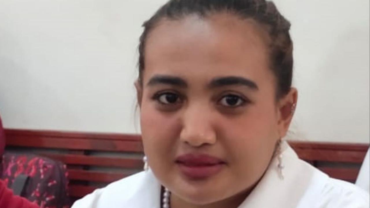 Lina Mukherjee, TikToker Makan Babi Membaca Basmalah Dituntut 2 Tahun Penjara dan Denda Rp250 Juta
