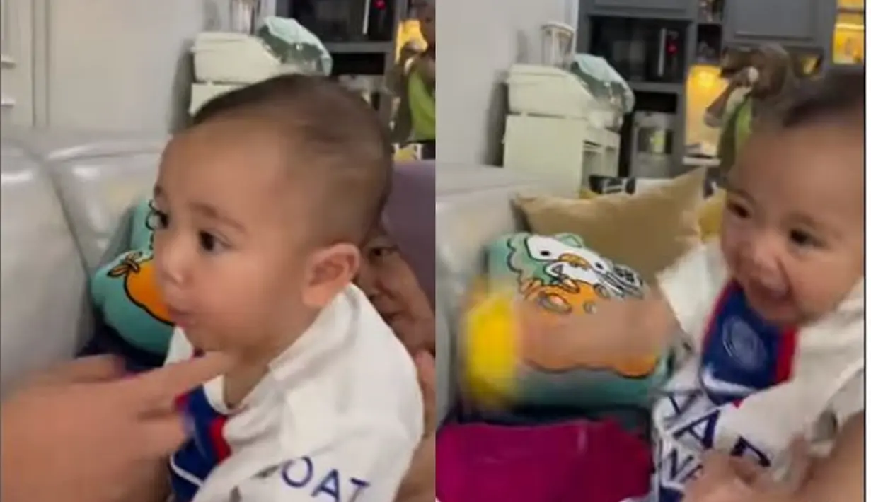 Adik dari Rafathar memang sudah dikenalkan dengan dunia sepak bola sejak dini. Cipung pernah tertangkap kamera memakai jersey dari PSG. Cipung dengan jersey tim Lionel Messi ini kian terlihat menggemaskan. (Liputan6.com/IG/raffinagita1717)