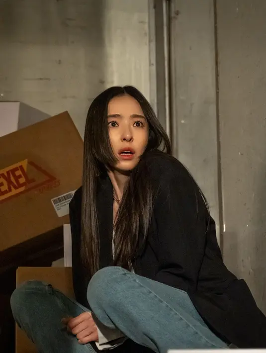 <p>Saat ke pulau Jeju, Wo Min Ho diserang iblis jahat dan terlibat dalam pertempuran hebat. [Foto: Prime Video]</p>