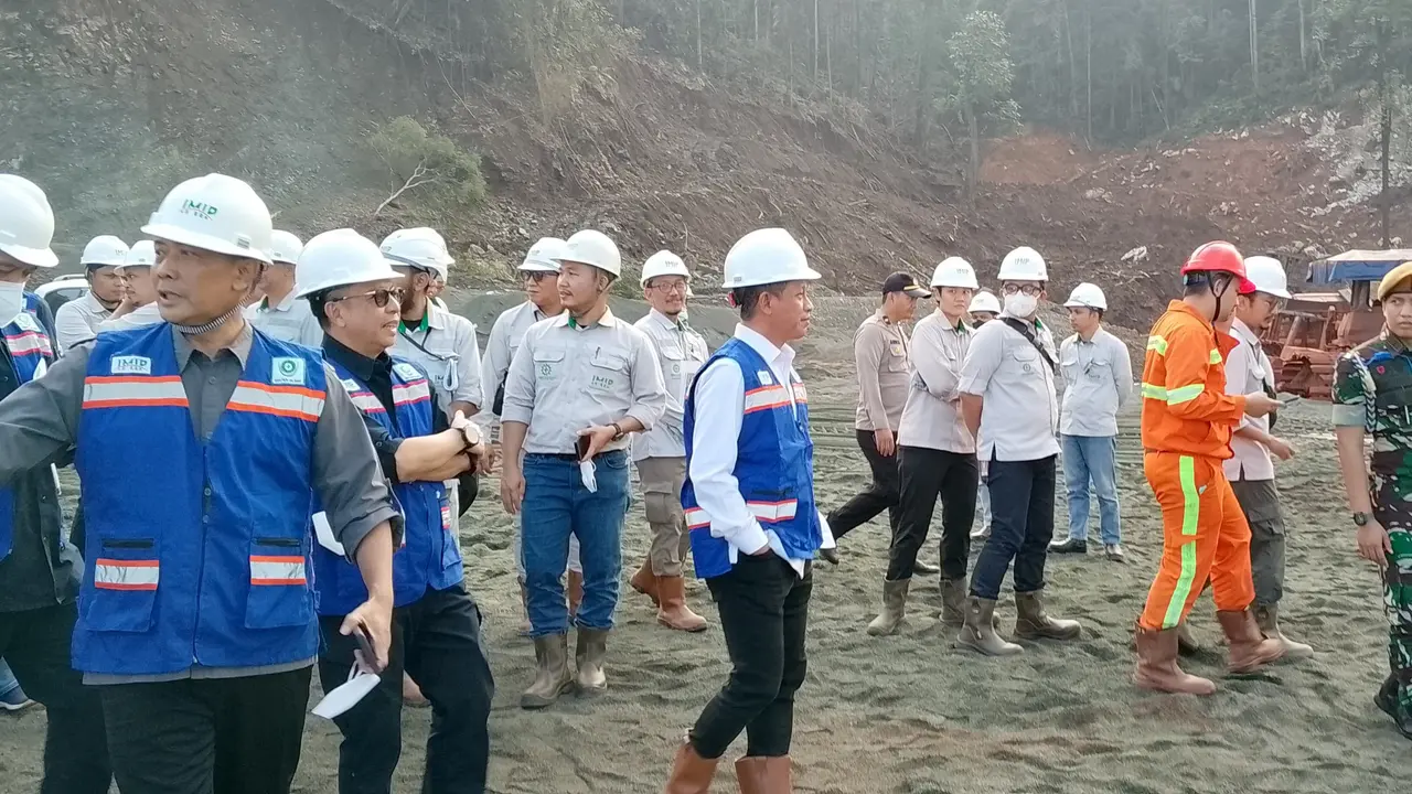 Menteri Lingkungan Hidup/Badan Pengendalian Lingkungan Hidup (KLH/BPLH), Hanif Faisol Nurofiq sidak ke Indonesia Morowali Industrial Park (IMIP) di Bahodopi.