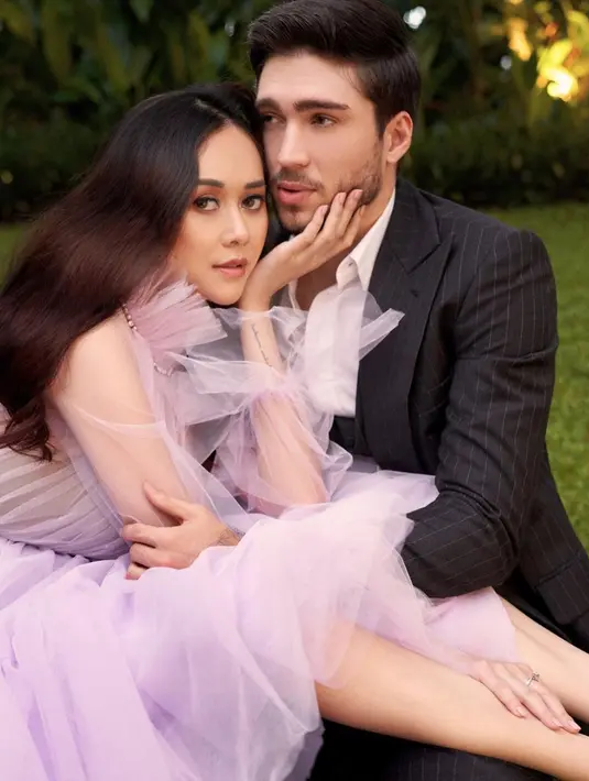 Aura Kasih dan Eryck Amaral (Instagram/winstongomez)
