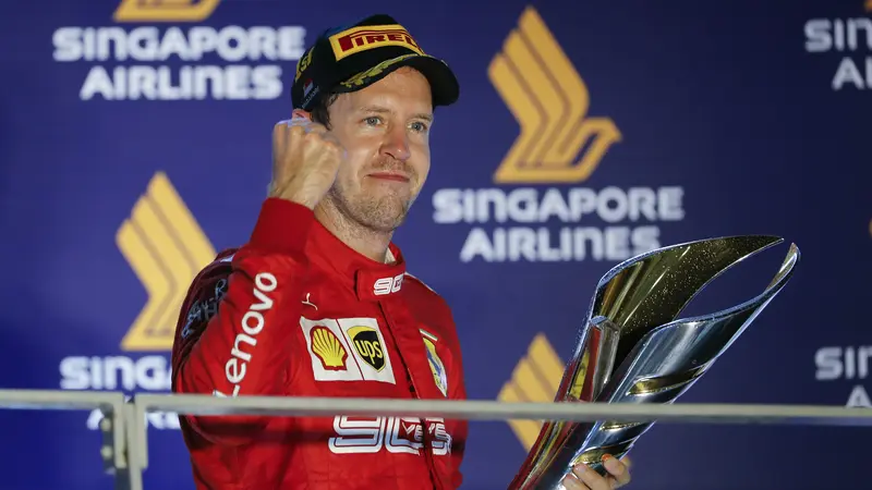 Sebastian Vettel Juarai Formula 1 Grand Prix Singapura