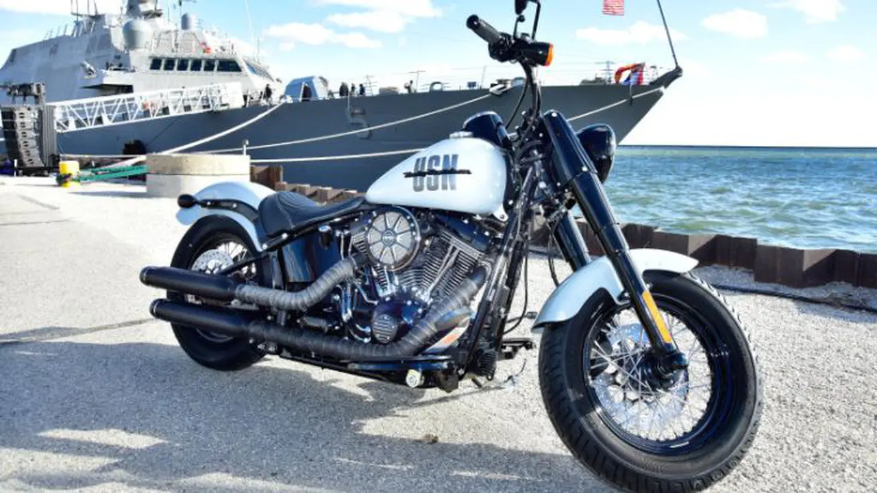 Harley Davidson Bikin Moge Khusus Tentara