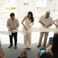 Anya geraldine hadir untuk exclusive store take over.